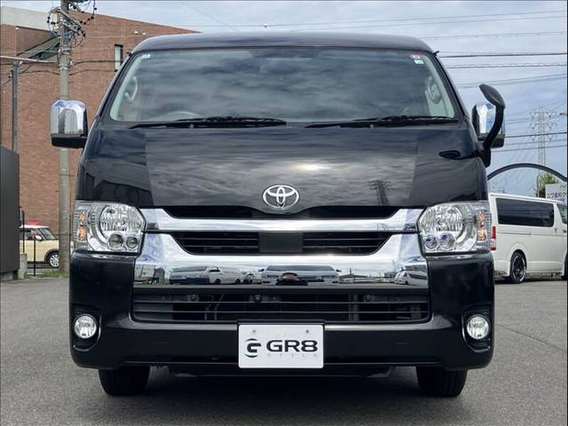 TOYOTA HIACE WAGON