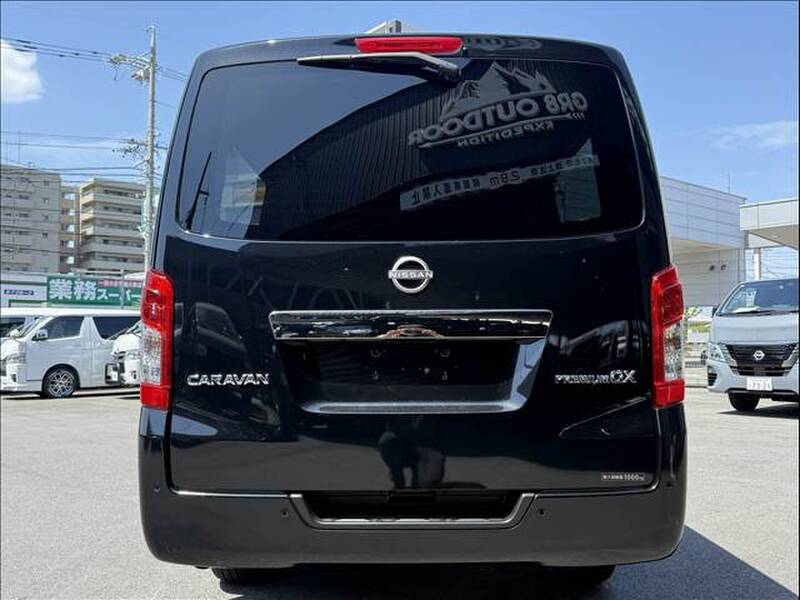 NISSAN CARAVAN VAN (URVAN)