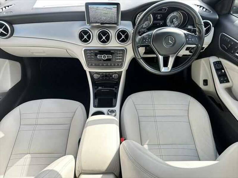 MERCEDES BENZ GLA-CLASS