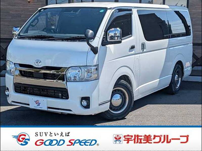 TOYOTA HIACE VAN