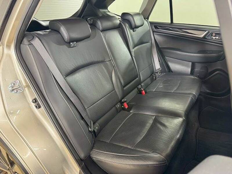 SUBARU LEGACY OUTBACK