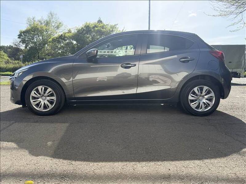 MAZDA DEMIO (MAZDA2)