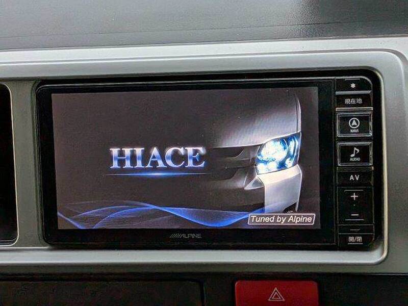 TOYOTA HIACE WAGON