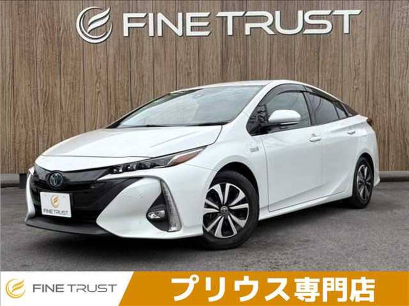 TOYOTA PRIUS PHV