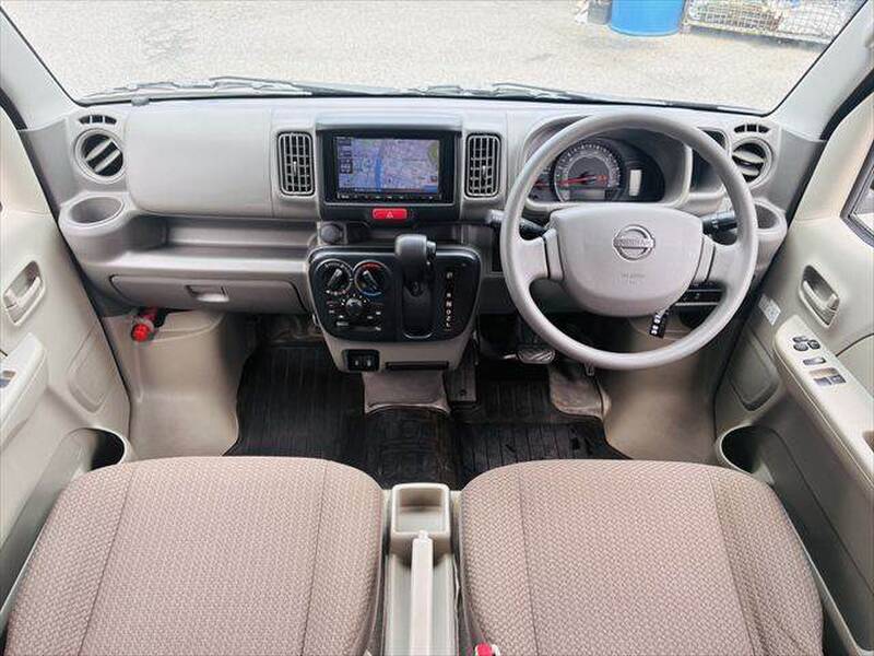 NISSAN CLIPPER VAN