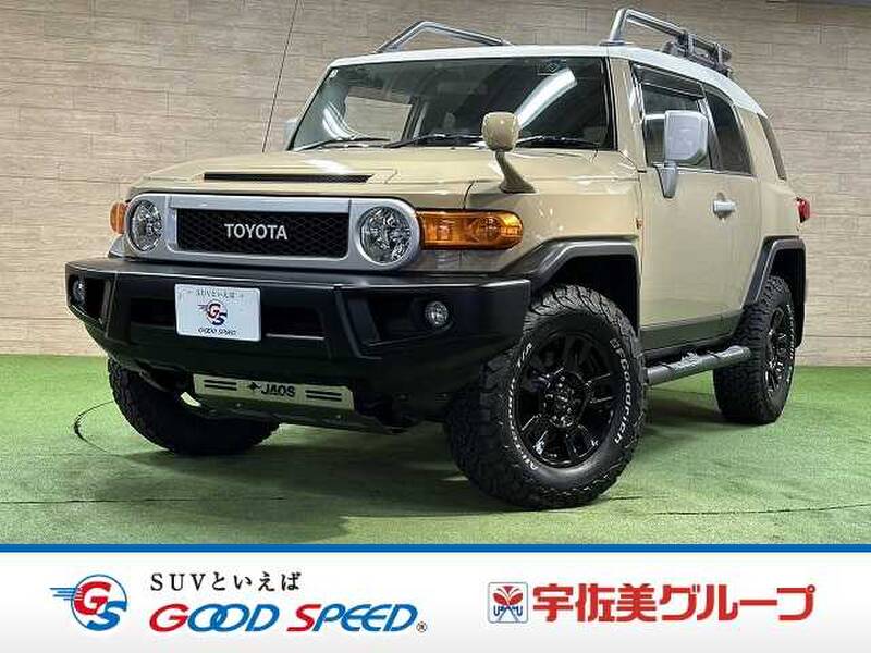 TOYOTA FJ CRUISER