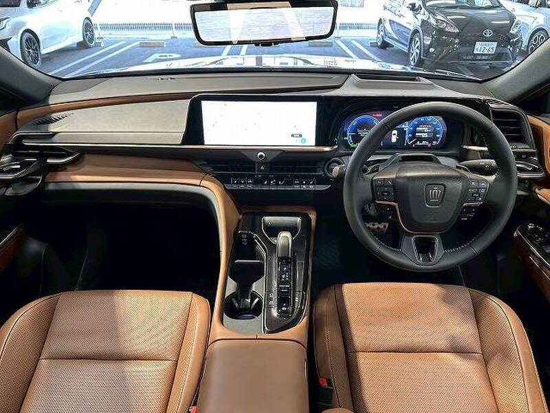 TOYOTA CROWN