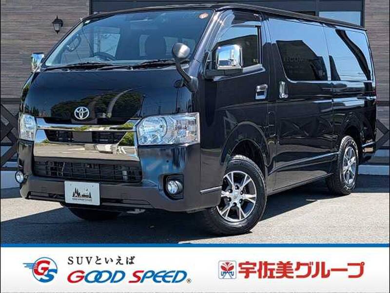 TOYOTA HIACE VAN