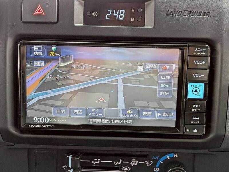 TOYOTA LAND CRUISER