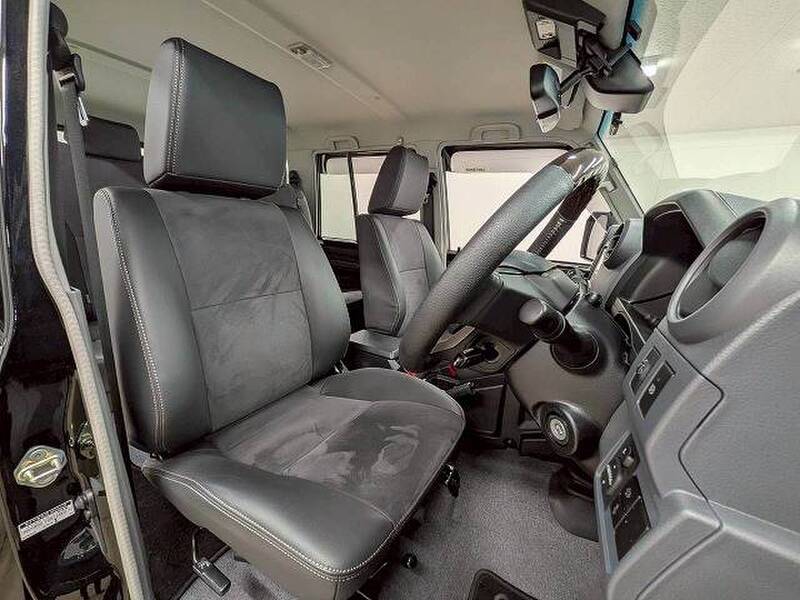 TOYOTA LAND CRUISER
