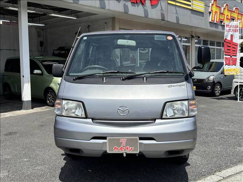 MAZDA BONGO VAN