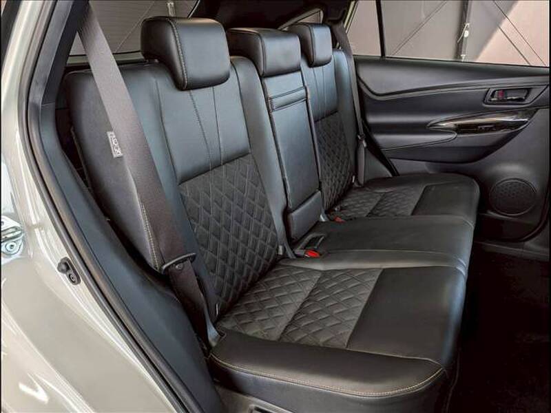 TOYOTA HARRIER (LEXUS RX300)