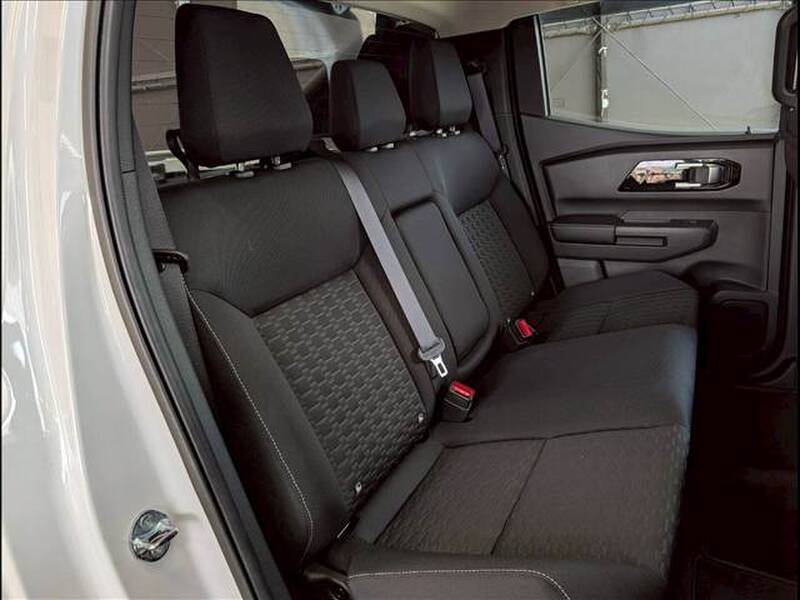 MITSUBISHI TRITON
