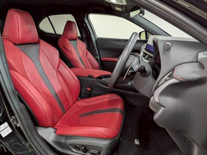 LEXUS UX