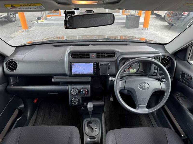 TOYOTA SUCCEED VAN